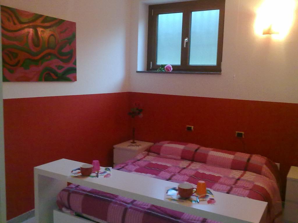 Affittacamere Valchiavenna - Foresteria Lombarda Con Parcheggio Privato Sul Posto! Apprezzata Gestione Familiare Dal 2012, Qualita-Prezzo Top! "Guest-House With Private Parking On Site! Appreciated Family Management Since 2012, Quality-Price Top!" 客房 照片