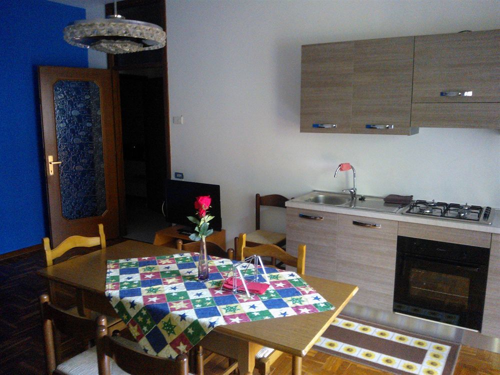 Affittacamere Valchiavenna - Foresteria Lombarda Con Parcheggio Privato Sul Posto! Apprezzata Gestione Familiare Dal 2012, Qualita-Prezzo Top! "Guest-House With Private Parking On Site! Appreciated Family Management Since 2012, Quality-Price Top!" 外观 照片