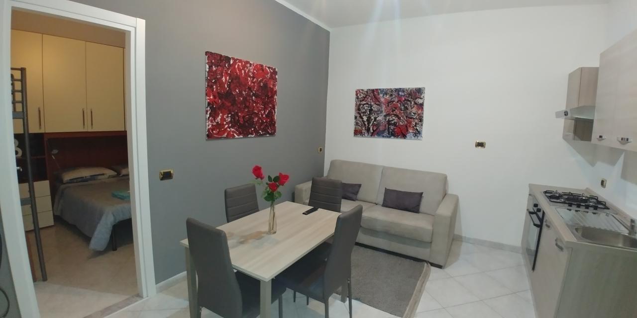Affittacamere Valchiavenna - Foresteria Lombarda Con Parcheggio Privato Sul Posto! Apprezzata Gestione Familiare Dal 2012, Qualita-Prezzo Top! "Guest-House With Private Parking On Site! Appreciated Family Management Since 2012, Quality-Price Top!" 外观 照片
