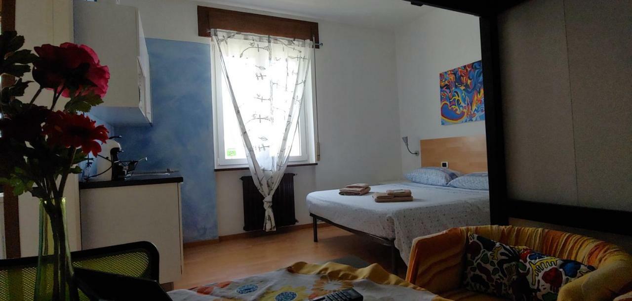 Affittacamere Valchiavenna - Foresteria Lombarda Con Parcheggio Privato Sul Posto! Apprezzata Gestione Familiare Dal 2012, Qualita-Prezzo Top! "Guest-House With Private Parking On Site! Appreciated Family Management Since 2012, Quality-Price Top!" 外观 照片